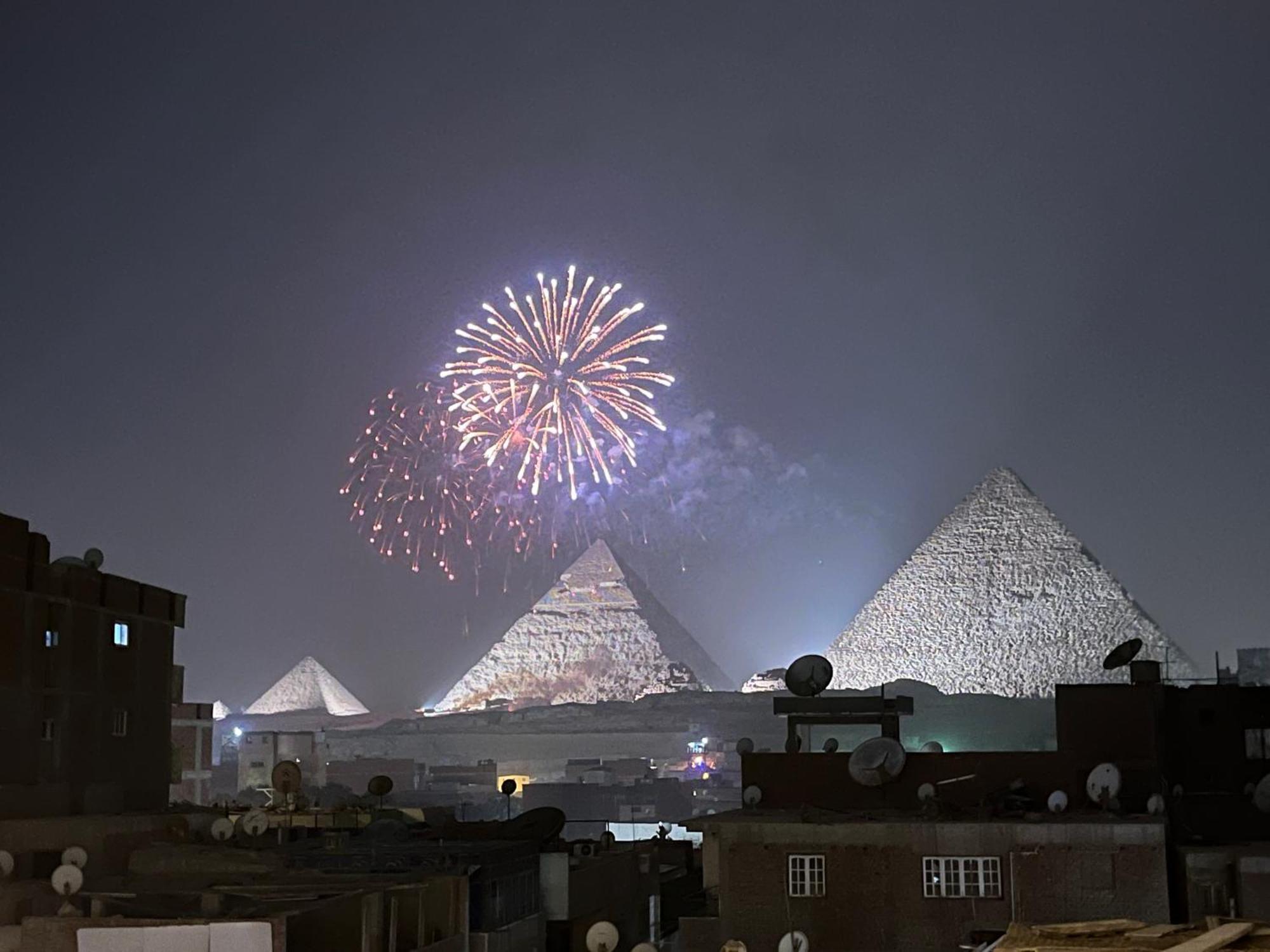 Pyramids Kefren Hotel Kafrat al Jabal Exterior foto